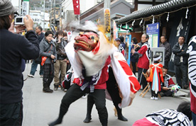 祝宴第12回金陵初しぼりの様子